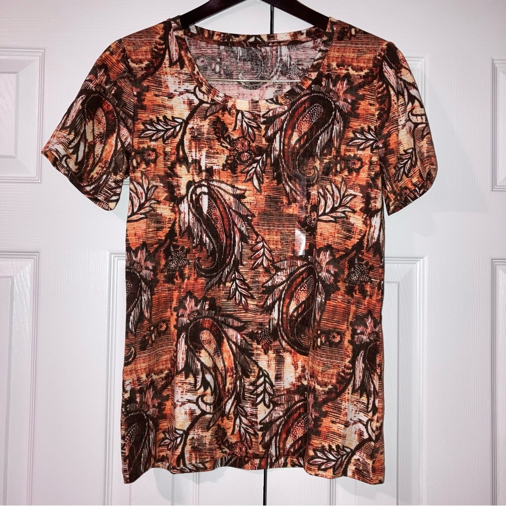 NWT Coral Bay Brown Orange Tan Short Sleeve Paisley Fall T-Shirt Small